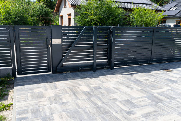 Best Professional Driveway Pavers  in Northwoods, MO